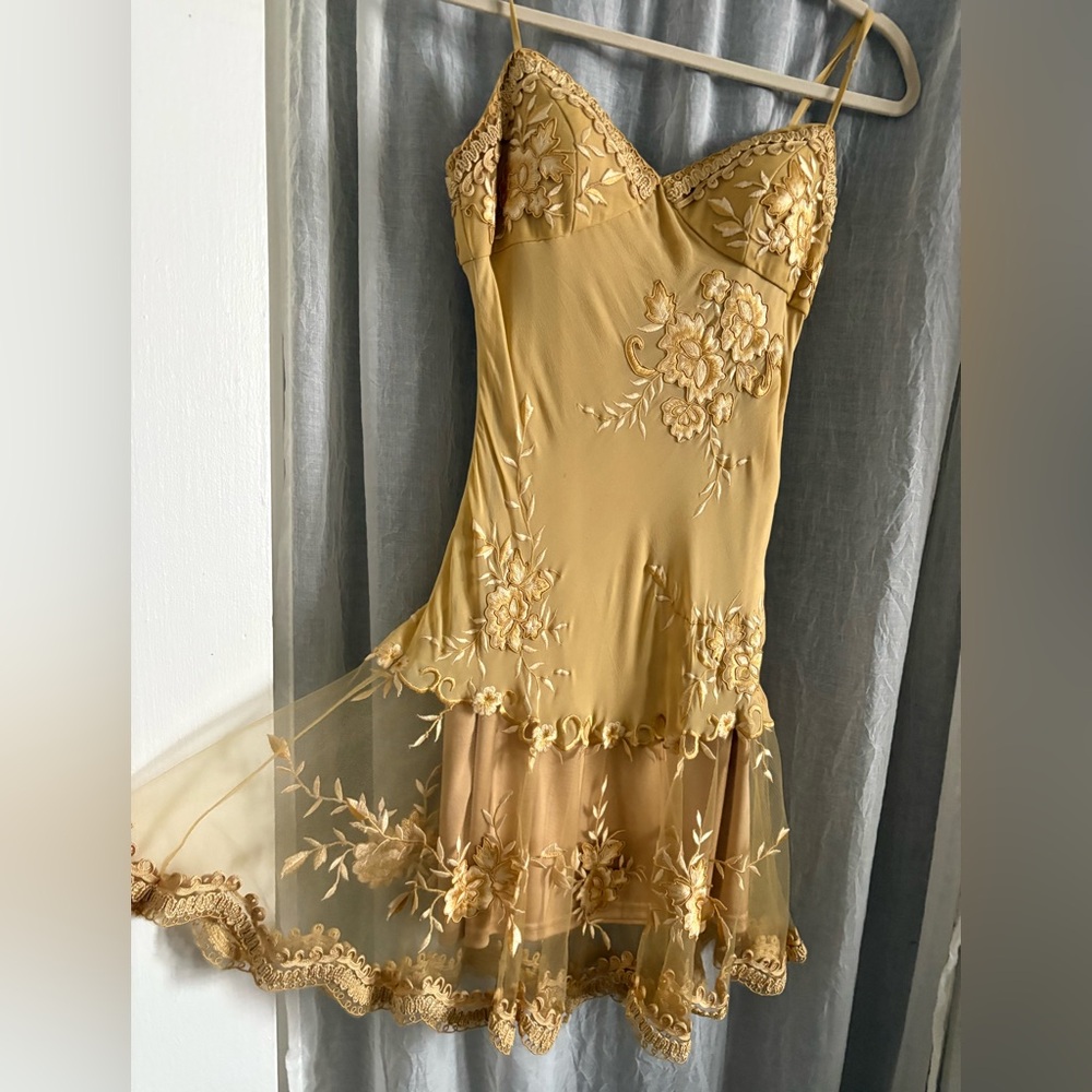 Sue Wong Y2K Vintage Gold Floral Embroidered Mini Cocktail Dress - Size 6 - Picture 2 of 6
